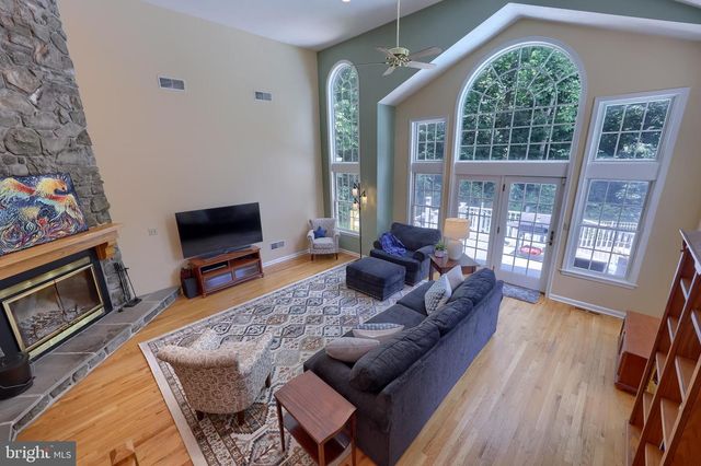 3287 INDIAN ROCK DAM RD, York, PA 17408
