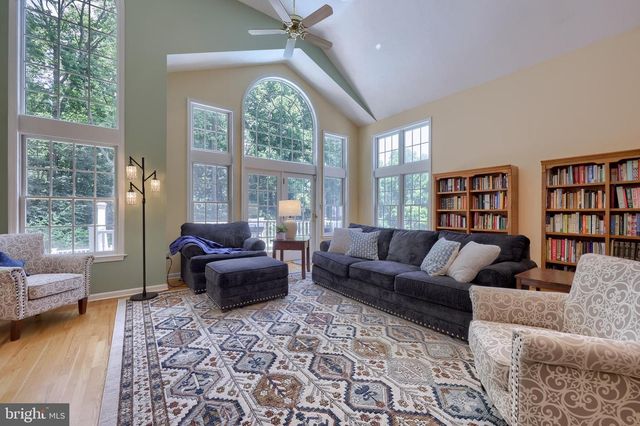 3287 INDIAN ROCK DAM RD, York, PA 17408