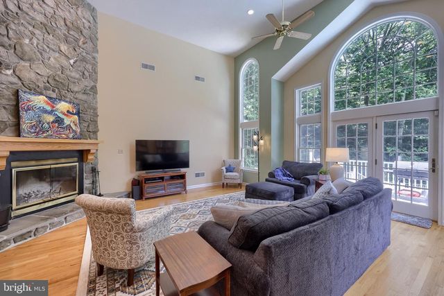 3287 INDIAN ROCK DAM RD, York, PA 17408