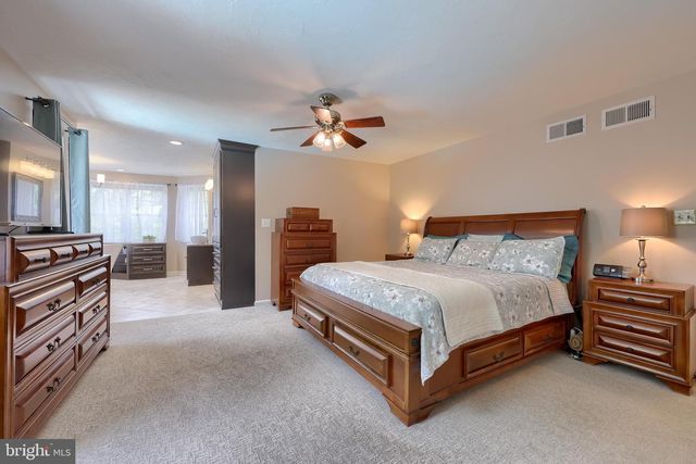 3287 INDIAN ROCK DAM RD, York, PA 17408