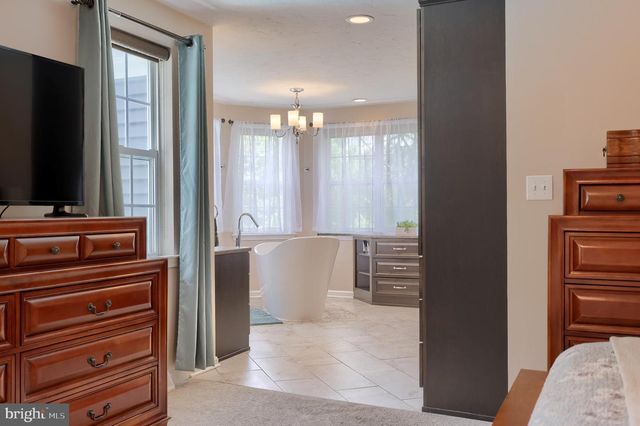 3287 INDIAN ROCK DAM RD, York, PA 17408