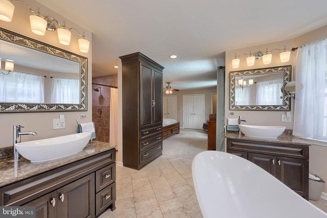 3287 INDIAN ROCK DAM RD, York, PA 17408
