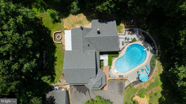 3287 INDIAN ROCK DAM RD, York, PA 17408