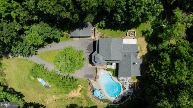 3287 INDIAN ROCK DAM RD, York, PA 17408