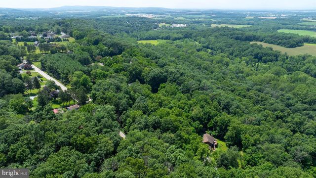 3287 INDIAN ROCK DAM RD, York, PA 17408