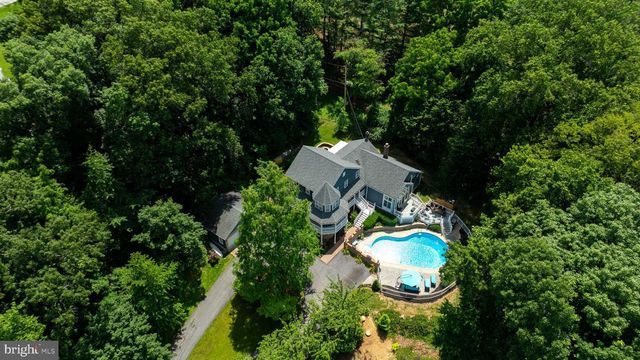 3287 INDIAN ROCK DAM RD, York, PA 17408