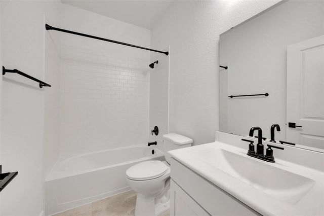 216 Dunovant Drive, Sealy, TX 77474