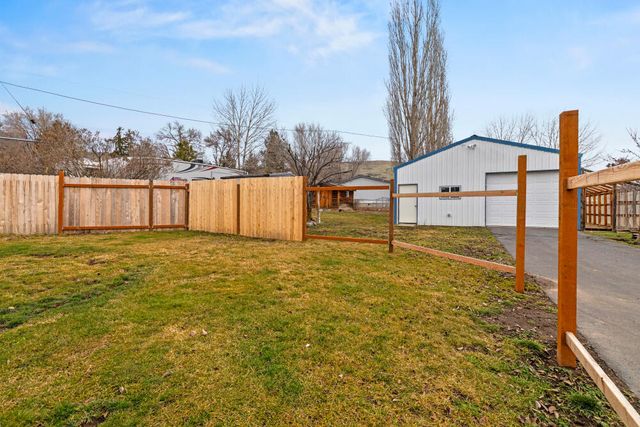 2101 Ogden Street, Klamath Falls, OR 97603