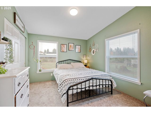 200 STUDEBAKER SPUR 3, Castle Rock, WA 98611