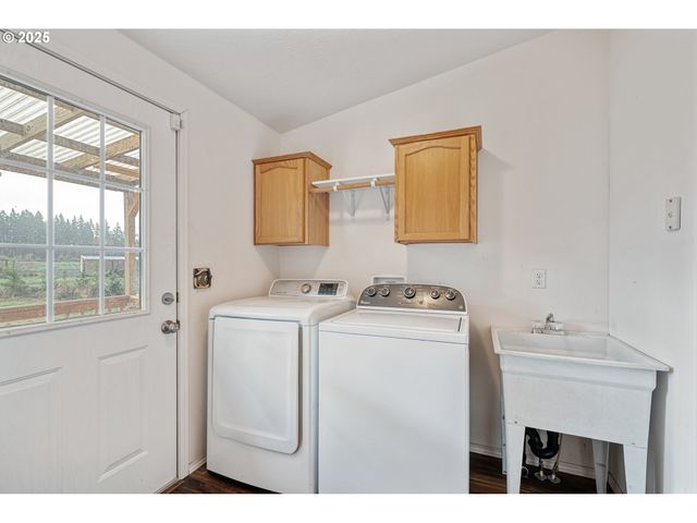 200 STUDEBAKER SPUR 3, Castle Rock, WA 98611