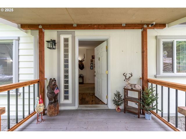 200 STUDEBAKER SPUR 3, Castle Rock, WA 98611