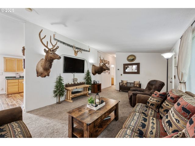 200 STUDEBAKER SPUR 3, Castle Rock, WA 98611