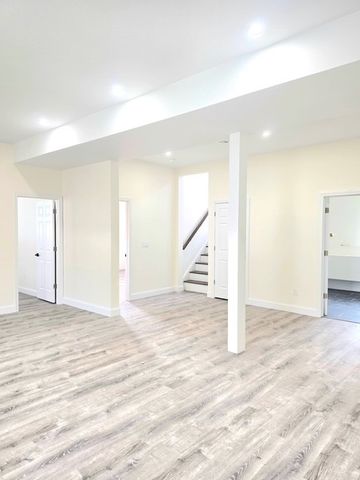 135 1st Avenue, Cranston, RI 02910