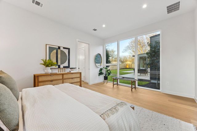 4700 Philco DR, Austin, TX 78745