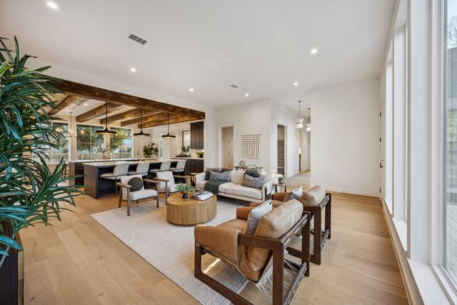 4700 Philco DR, Austin, TX 78745