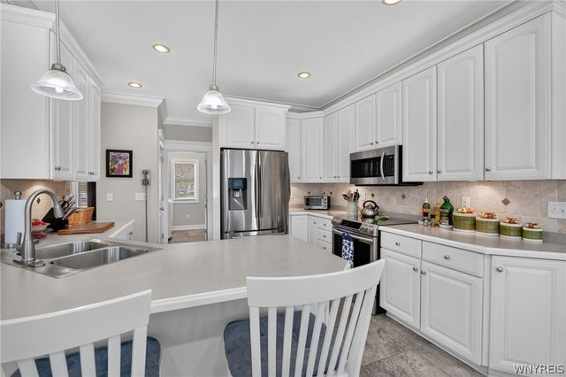 46 San Rafael Court, Amherst, NY 14051