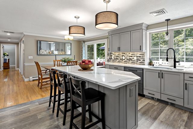 65 Kings Row Dr, Dennis, MA 02641