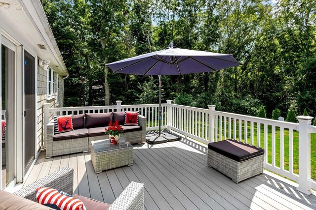 65 Kings Row Dr, Dennis, MA 02641