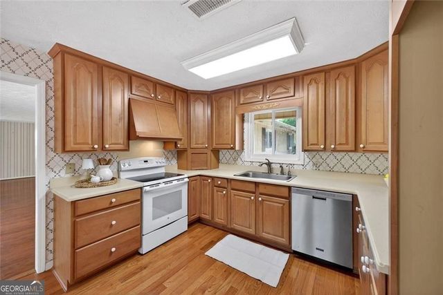 8 Wellington Way, Rome, GA 30161