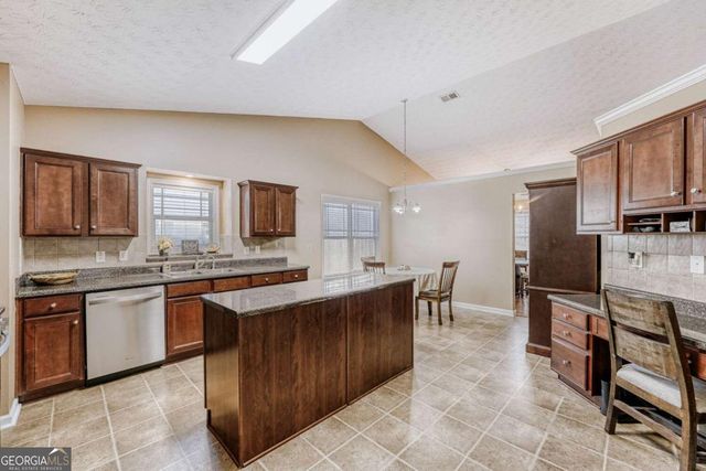 733 Sycamore Drive, Villa Rica, GA 30180