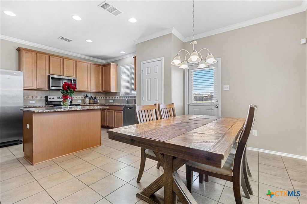 Image 12 of property listing at 3304 Claymore Street, Killeen, TX 76542