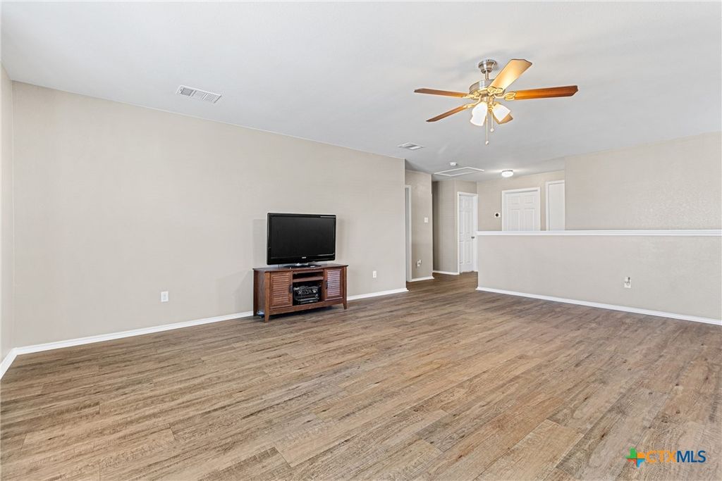 Image 25 of property listing at 3304 Claymore Street, Killeen, TX 76542
