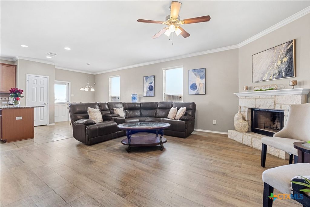 Image 7 of property listing at 3304 Claymore Street, Killeen, TX 76542