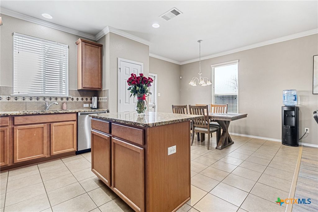 Image 9 of property listing at 3304 Claymore Street, Killeen, TX 76542