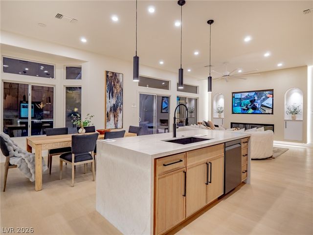 2413 Rockford Street, Las Vegas, NV 89134