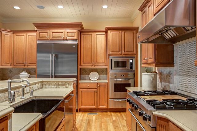 1005 Heards Ferry Road, Atlanta, GA 30328