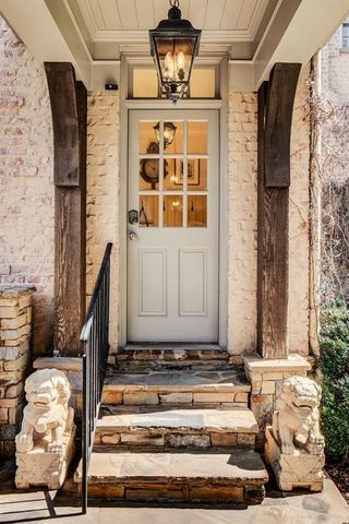 1005 Heards Ferry Road, Atlanta, GA 30328