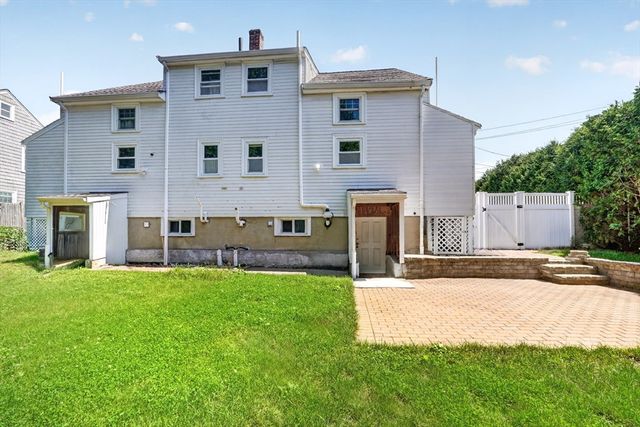 2 Carlisle Rd 2, Bedford, MA 01730
