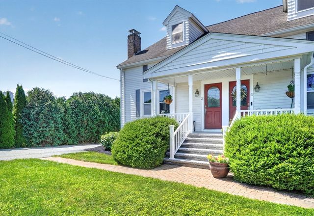2 Carlisle Rd 2, Bedford, MA 01730
