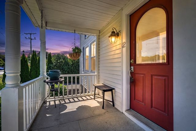 2 Carlisle Rd 2, Bedford, MA 01730