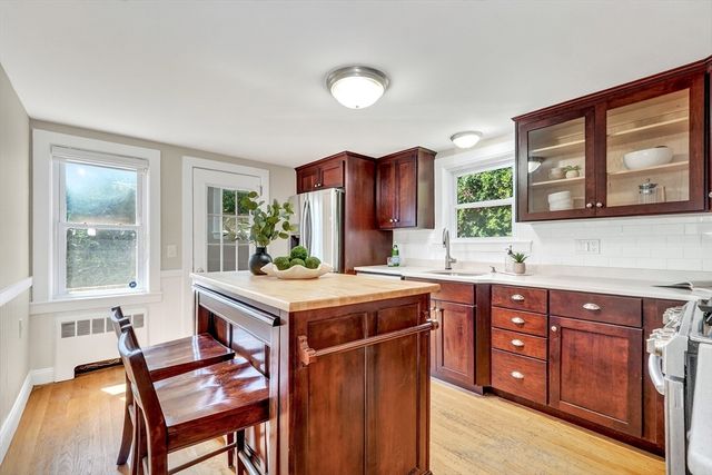 2 Carlisle Rd 2, Bedford, MA 01730