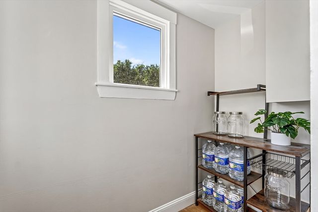 2 Carlisle Rd 2, Bedford, MA 01730