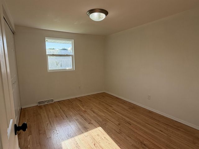 5010 Roberta Drive, Fort Wayne, IN 46806