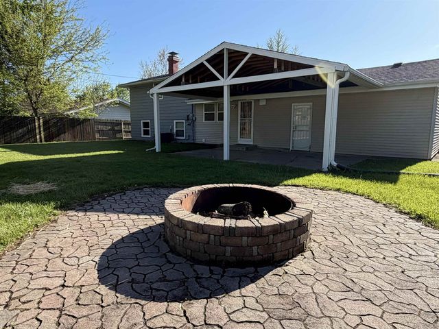 5010 Roberta Drive, Fort Wayne, IN 46806