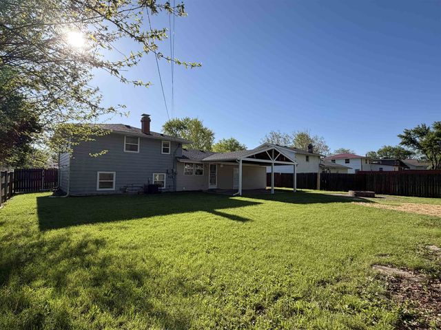 5010 Roberta Drive, Fort Wayne, IN 46806