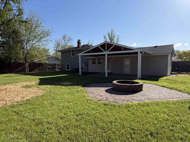 5010 Roberta Drive, Fort Wayne, IN 46806