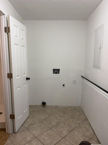 5010 Roberta Drive, Fort Wayne, IN 46806