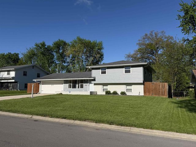 5010 Roberta Drive, Fort Wayne, IN 46806