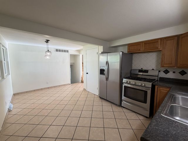 5010 Roberta Drive, Fort Wayne, IN 46806