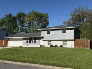5010 Roberta Drive, Fort Wayne, IN 46806