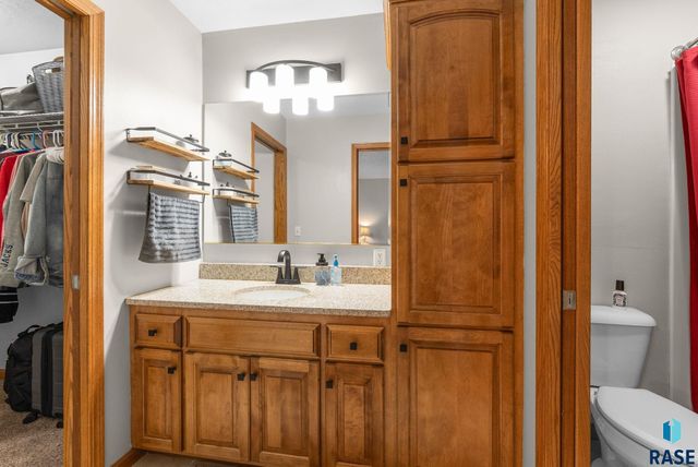 1305 S Fernwood Ave Avenue, Brandon, SD 57005