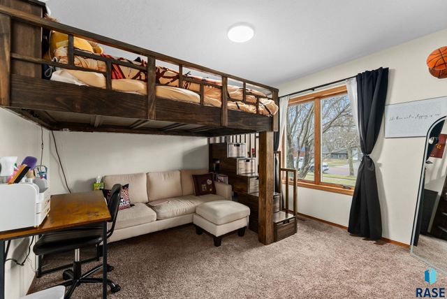 1305 S Fernwood Ave Avenue, Brandon, SD 57005