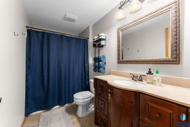 1305 S Fernwood Ave Avenue, Brandon, SD 57005