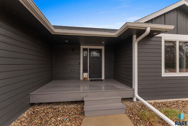 1305 S Fernwood Ave Avenue, Brandon, SD 57005