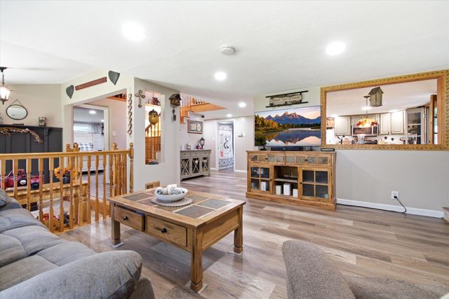 30 Danis Park Road, Goffstown, NH 03045