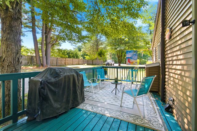30 Danis Park Road, Goffstown, NH 03045